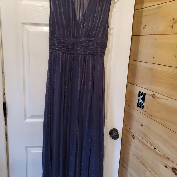 Kay Unger gown - Picture 4 of 5